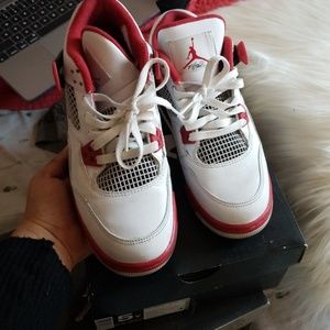 Air Jordan 4 retro